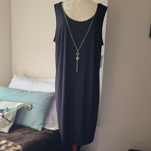 R&M Richards Black Sleeveless Midi Dress